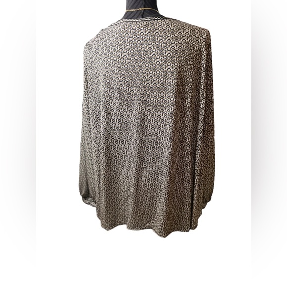 Max Studio Printed Blouse Long Sleeves - Picture 6 of 7